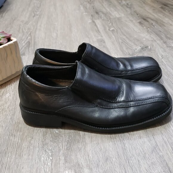 E Collection * Men's Black Leather Slip On Shoes 8 - Picture 4 of 10